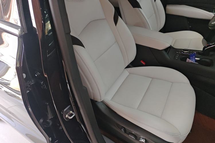 Used Cadillac XT4 2024 28T Two-Wheel-Drive Prestige Version
