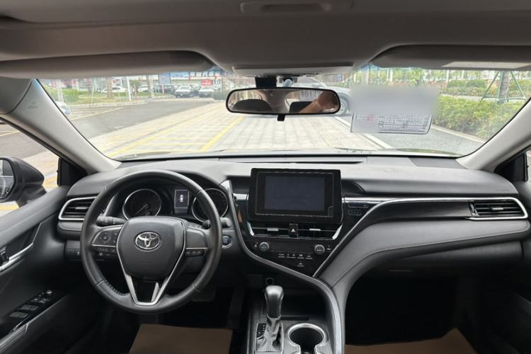 Used Toyota Camry 2022 2.0GVP Premier Edition
