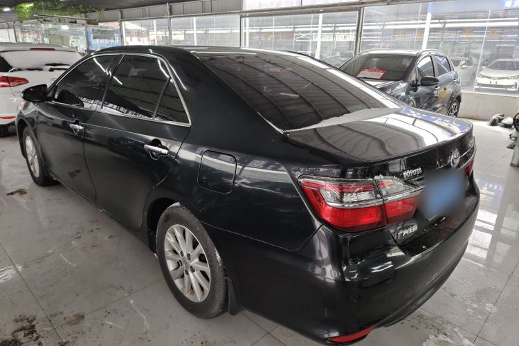 Used Toyota Camry 2016 2.0G 10th Anniversary Leading Edition

