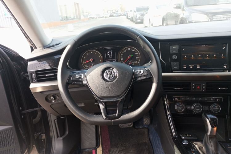 Used Volkswagen Passat 2019 330TSI Elite Edition China VI
