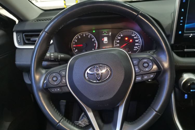 Used Toyota Wildlander 2022 2.0L CVT Two-Wheel Drive Luxury PLUS Edition