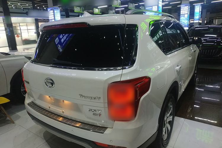 Used GAC Trumpchi GS7 2017 320T Two-Wheel-Drive Luxury Smart Connectivity Model
