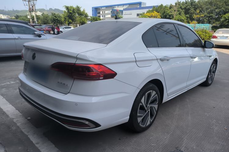 Used Volkswagen Bora 2023 300TSI DSG Prestige Edition
