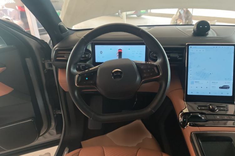 Used Nio ES8 2020 415 km Signature Edition 6-Seater Version
