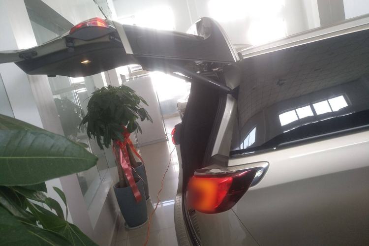 Used Buick GL8 2022 ES Land Cruiser 653T Luxury Model
