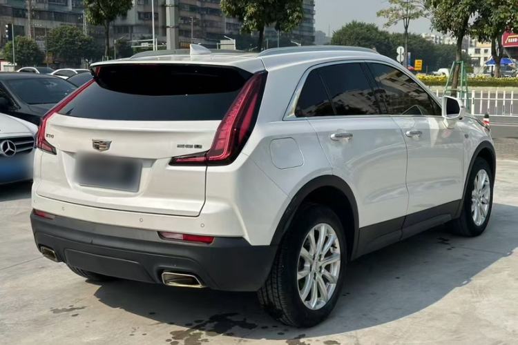 Used Cadillac XT4 2018 28T Two-Wheel Drive Tech Version