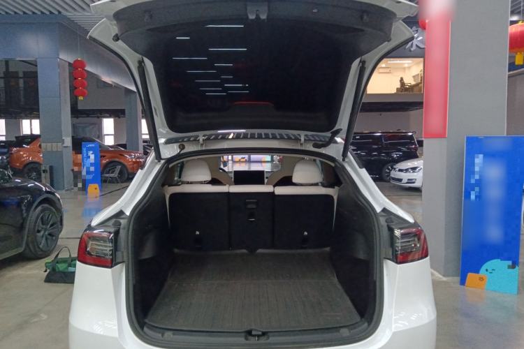 Used Tesla Model Y 2023 Rear-Wheel-Drive Version