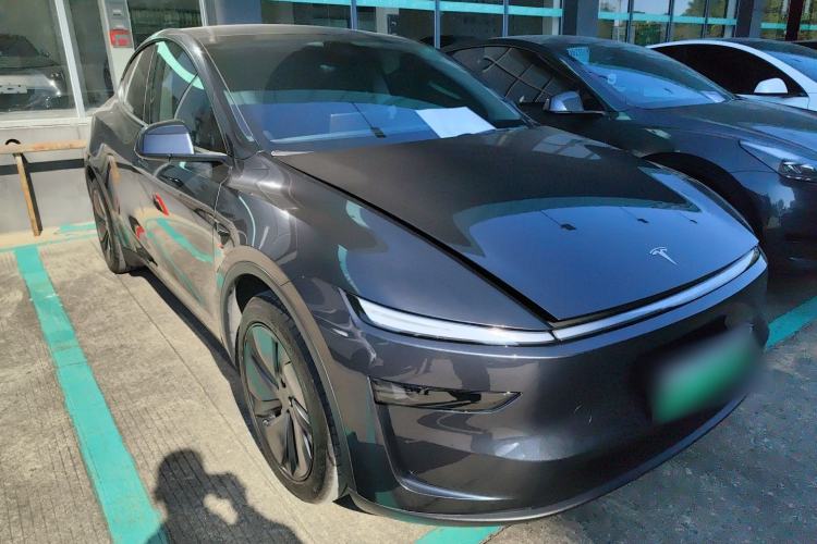 Used Tesla Model Y 2025 Rear-Wheel-Drive Version
