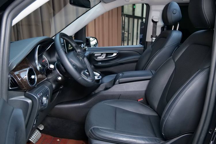 Used Mercedes-Benz V-Class 2018 V 260 L Prestige Extended Version China VI
