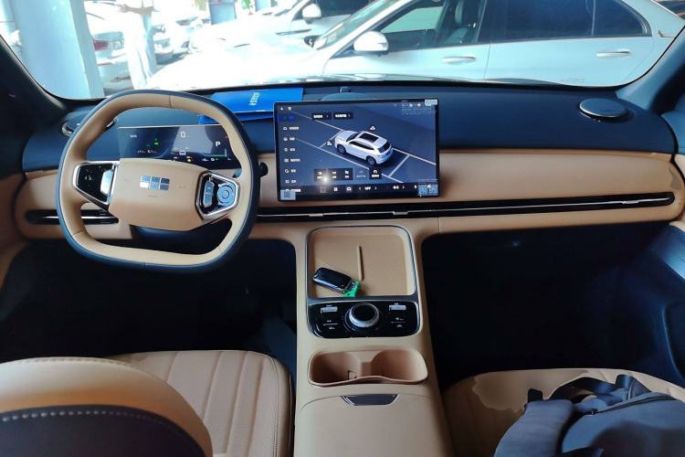 Used  Galaxy Xingjian 7 EM-i 2025 120km Launch+ Version
