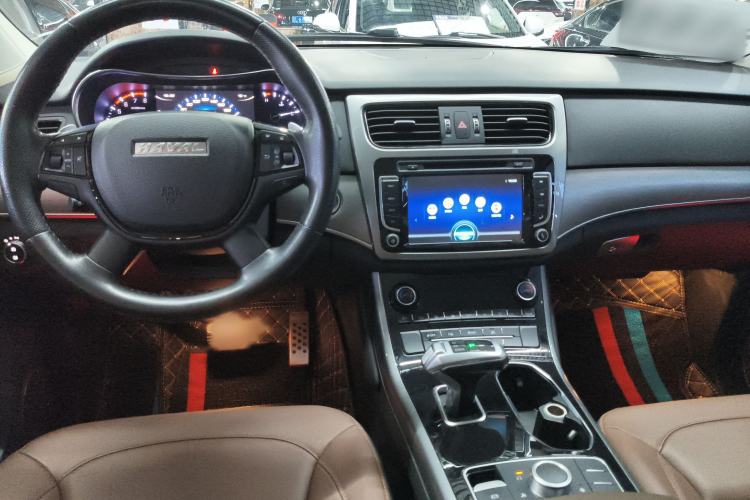 Used Haval H8 2017 2.0T Gasoline Two-Wheel Drive Smart Edition