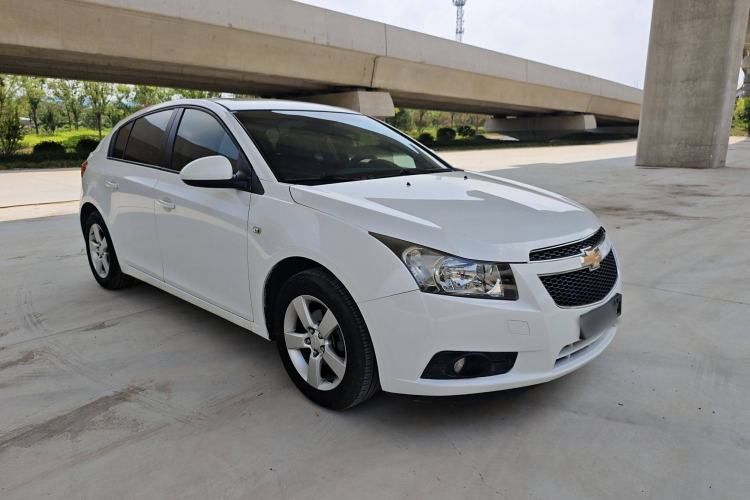 Used Chevrolet Cruze 2013 Hatchback 1.6L Automatic Luxury Model
