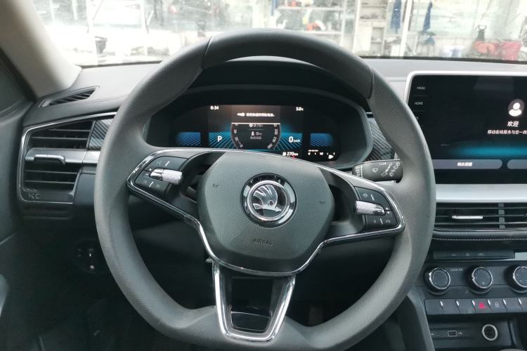 Used Skoda Kodiaq 2022 Facelifted TSI330 5-Seater Two-Wheel-Drive Luxury Edition