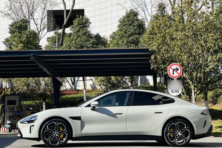 Used  SU7 2024 Rear-Drive Ultra-Long Range Advanced Pro-Level Intelligent Driving Version