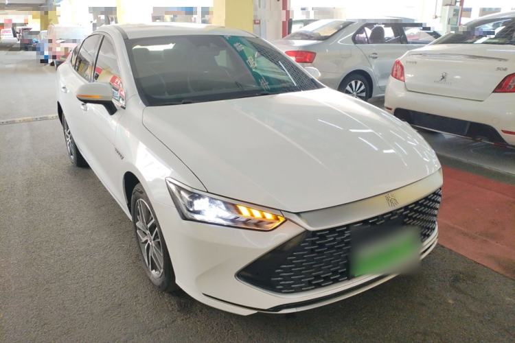 Used BYD Qin PLUS 2021 DM-i 120KM Flagship Model
