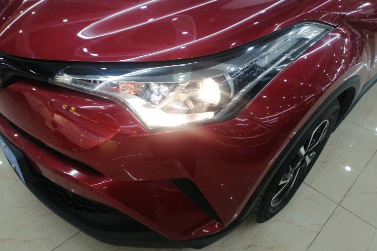 Used Toyota C-HR 2018 2.0L Leading with Sunroof China V Standard
