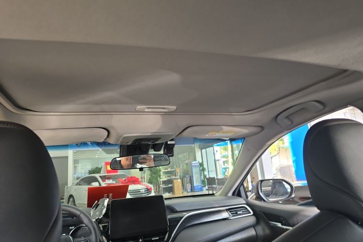 Used Toyota Camry 2021 2.0G Luxury Edition
