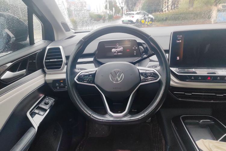 Used Volkswagen ID.6 CROZZ 2022 Long-Range PRO Edition
