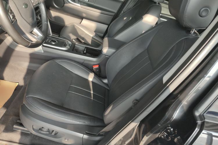 Used Land Rover Discovery Sport 2019 240 PS SE Version China VI Standard