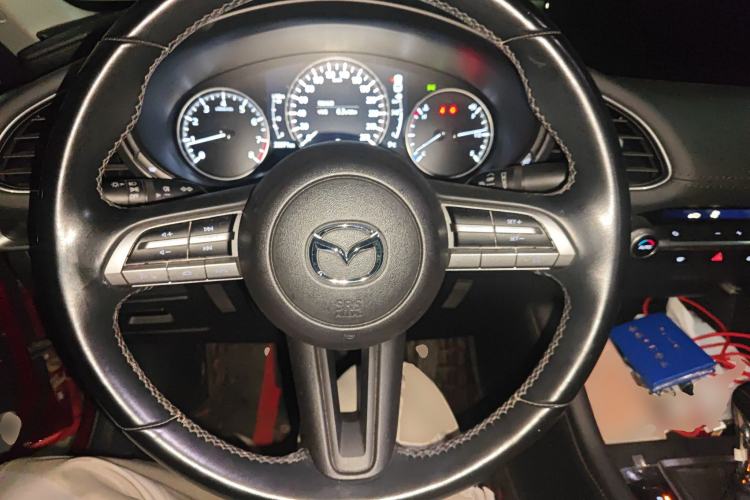 Used Mazda Mazda 3 Axela 2020 1.5L Automatic Luxury Version
