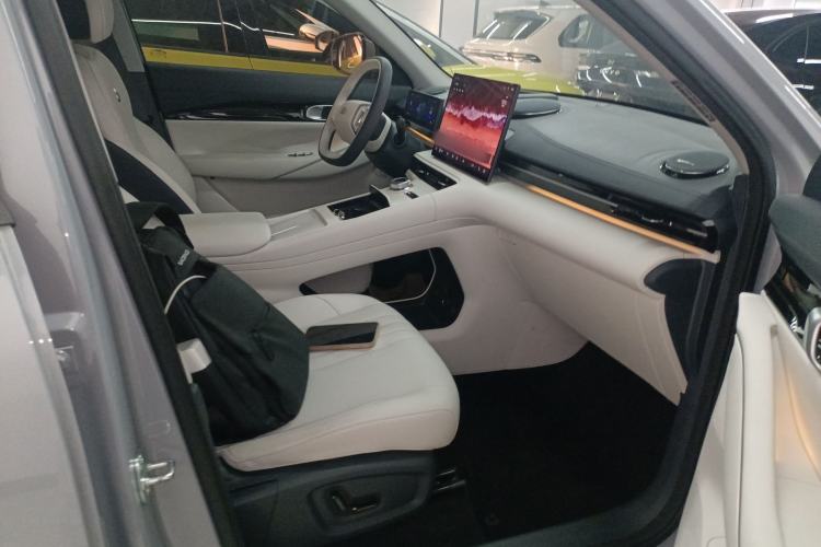 Used  E5 2024 530 km Exploration+ Version