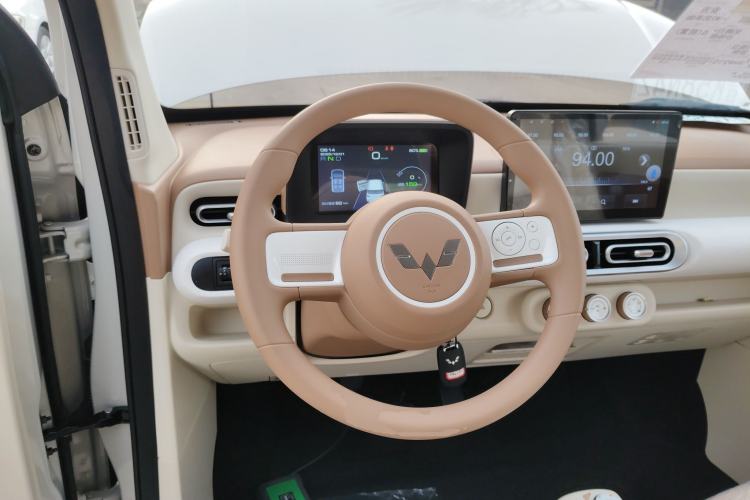 Used Wuling Hongguang MINIEV 2024 3rd Generation 215km Youth Edition
