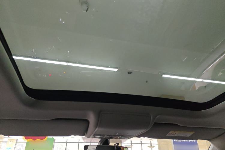 Used Volkswagen Tiguan L 2019 330TSI Automatic Two-Wheel Drive Smart Luxury Version China V Emission Standard
