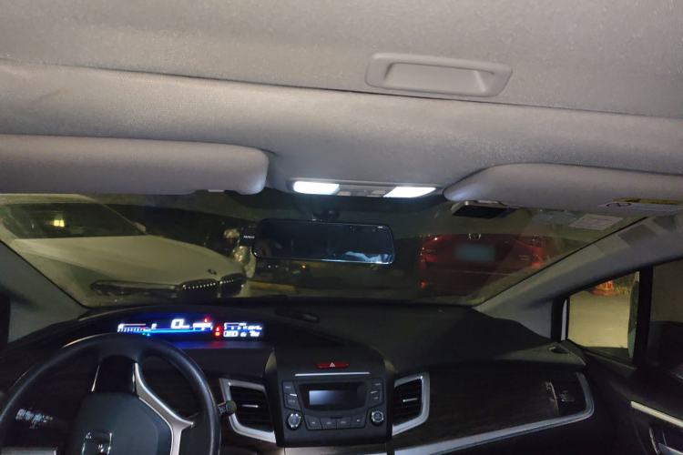 Used Honda Jade 2017 1.8L automatic Comfort version 5 seats