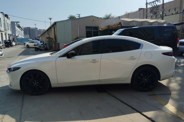 Used Mazda Mazda 3 Axela 2022 2.0L Automatic Zhiyao Obsidian Edition
