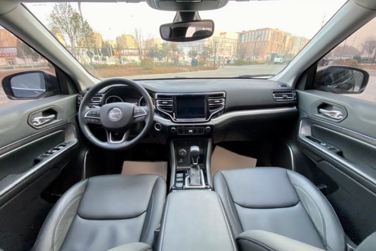 Used  Grand Commander 2018 2.0T Four-Wheel Drive Enjoyment Edition China VI
