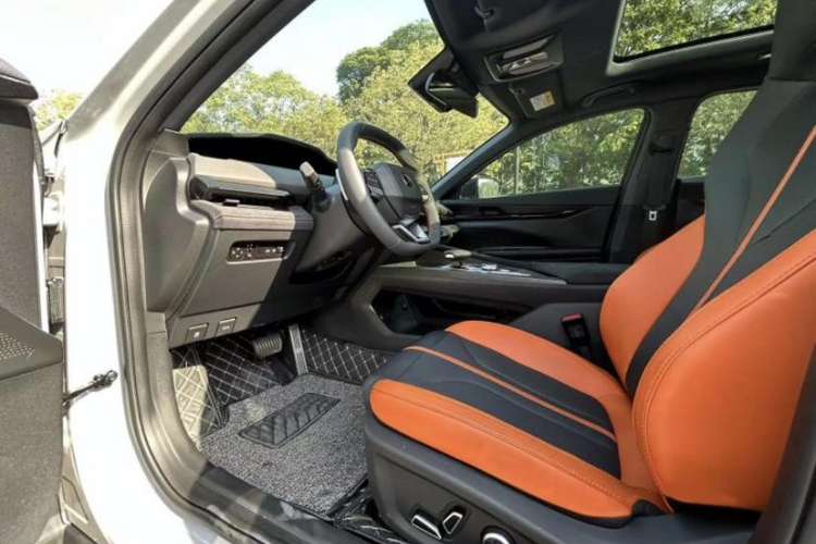 Used Changan UNI-V 2024 1.5T Prestige Sport Edition