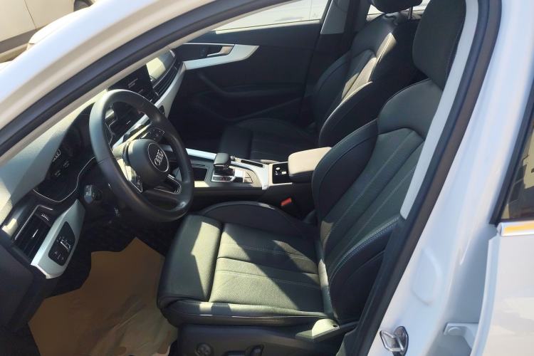 Used Audi A4L 2020 40 TFSI Luxury Dynamic Model
