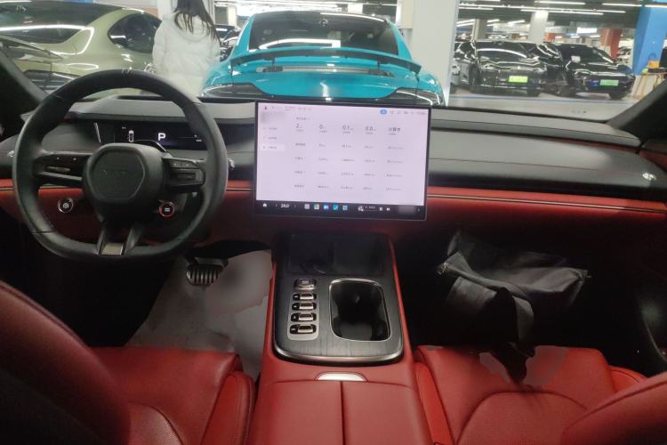 Used  SU7 2024 Four-Wheel Drive Ultra-Long Range Advanced Intelligent Driving Max Edition