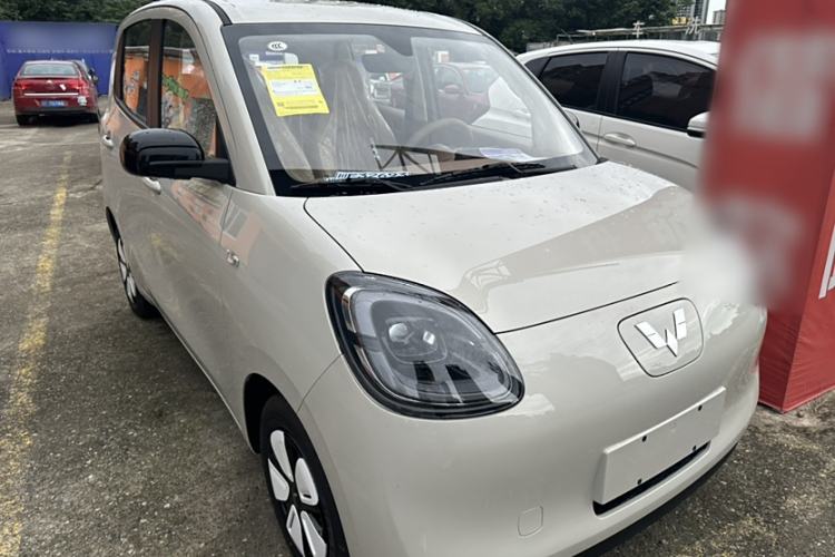 Used Wuling Hongguang MINIEV 2025 Four-Door Version Advanced Edition
