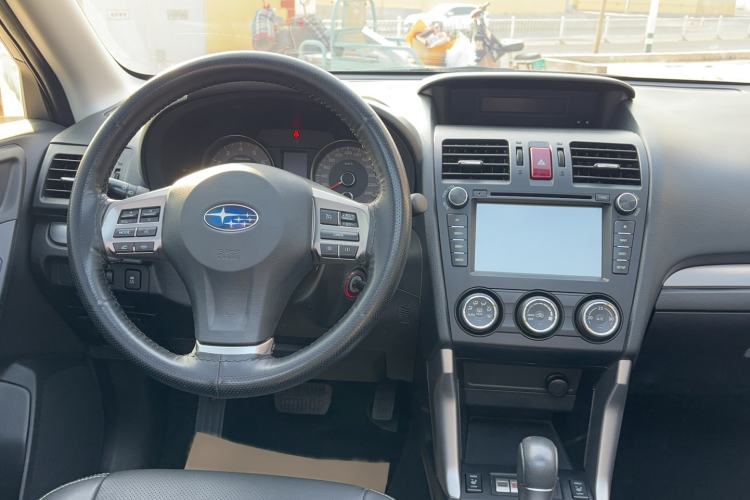 Used Subaru Forester 2014 2.0i Automatic Luxury Edition
