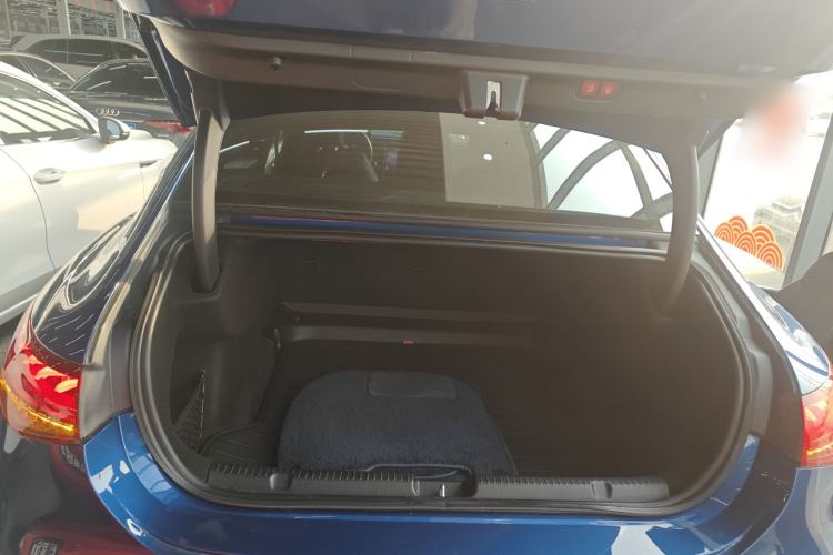 Used Mercedes-Benz EQE 2022 350 First Edition Special Version