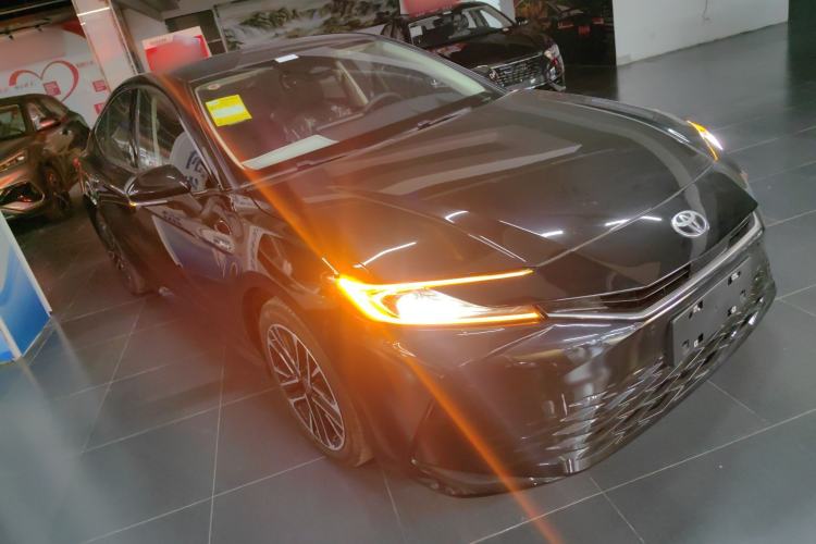 Used Toyota Camry 2024 Dual-Engine 2.5HG Prestige Edition