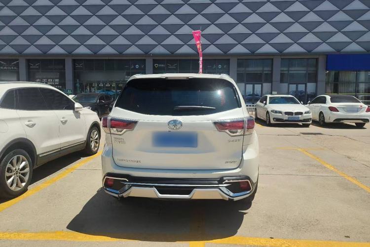 Used Toyota Highlander 2015 2.0T Two-Wheel Drive Luxury Edition 7 Seats
