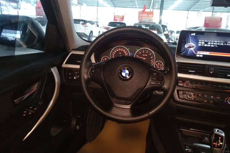 Used BMW 3 Series 2015 316Li Fashion Model
