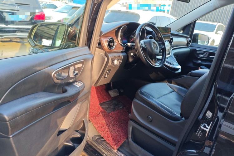 Used Mercedes-Benz V-Class 2020 V 260 Avantgarde Edition
