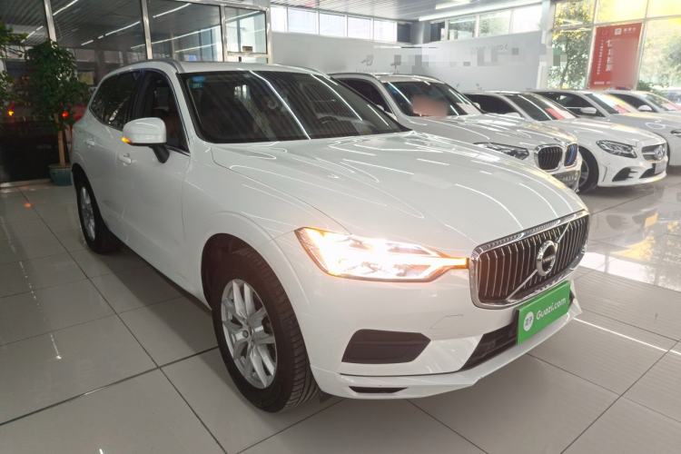 Used Volvo XC60 2019 T5 4x4 Smart Edition China VI Standard

