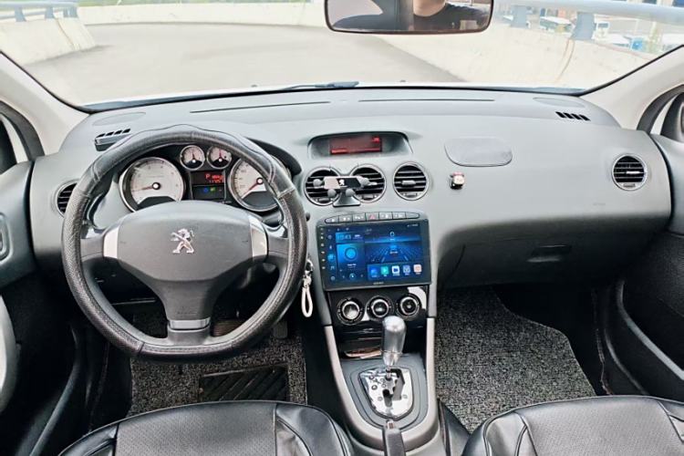 Used Peugeot 408 2013 2.0L Automatic Comfort Edition
