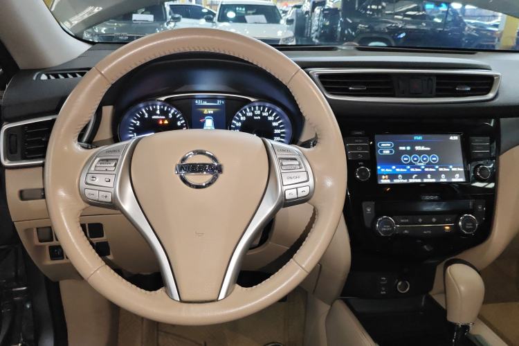 Used Nissan X-Trail 2014 2.0L CVT Smart Edition 2WD
