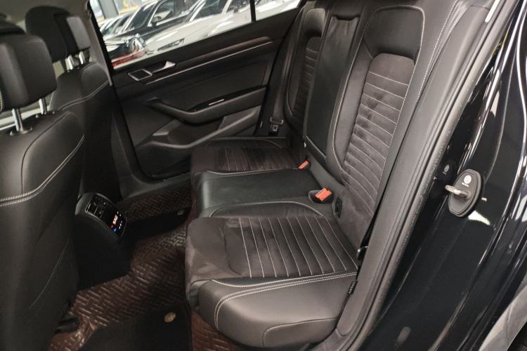 Used Volkswagen Magotan 2020 330TSI DSG Luxury Edition
