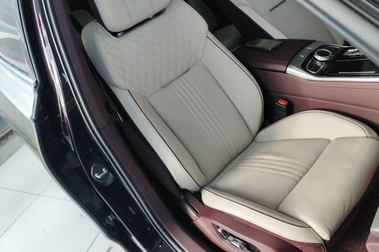 Used Hongqi H9 2020 2.0T Smart Connect Flagship Edition
