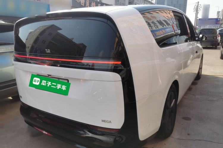 Used Li Auto MEGA 2024 Ultra Model