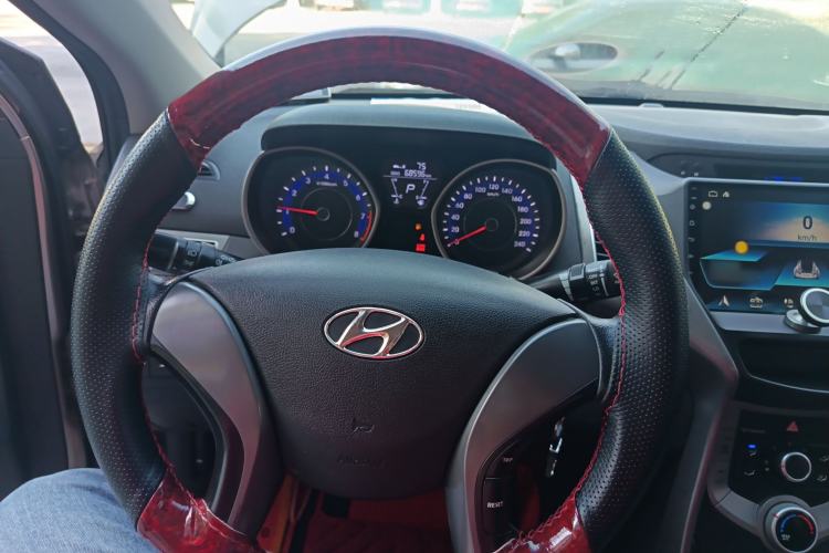 Used Hyundai Elantra 2016 1.6L Automatic Smart Version
