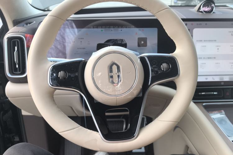 Used Hima AITO M9 2024 Range-Extended Ultra Version 42 kWh 6-Seater Model
