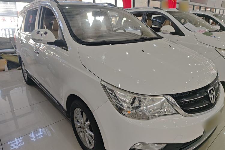 Used Baojun 730 2016 1.5L Manual Comfort Version 7 Seats China V Emission Standard

