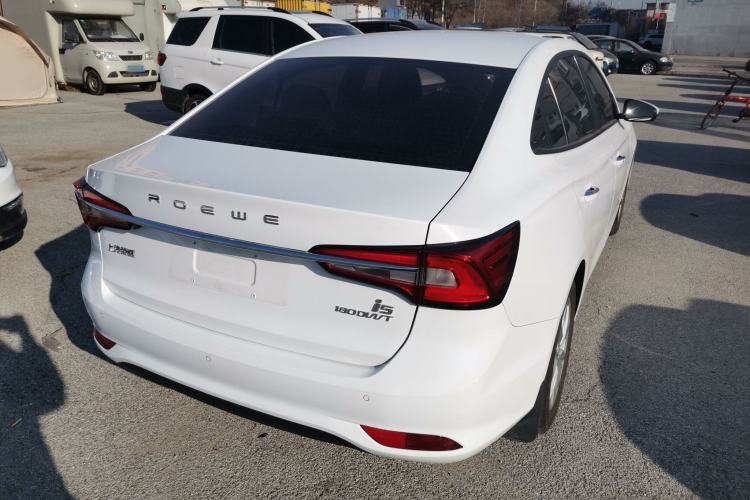Used Roewe i5 2020 1.5L Manual 4G Connect Luxury Edition
